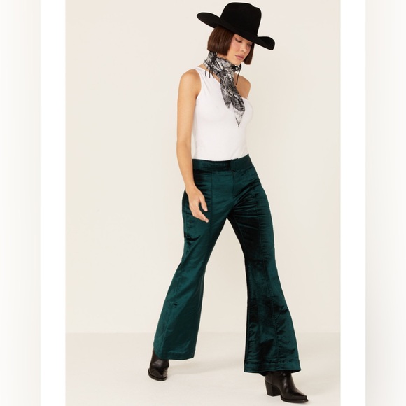 Free People Walk With You Velvet Flare Pants in Emerald Green Size 28 - Picture 3 of 12